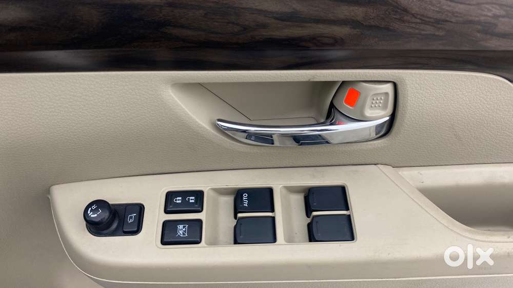 Maruti Suzuki Ertiga Zxi Plus Shvs, 2019, Petrol