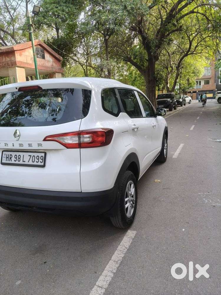 Renault Triber Rxl, 2023, Petrol