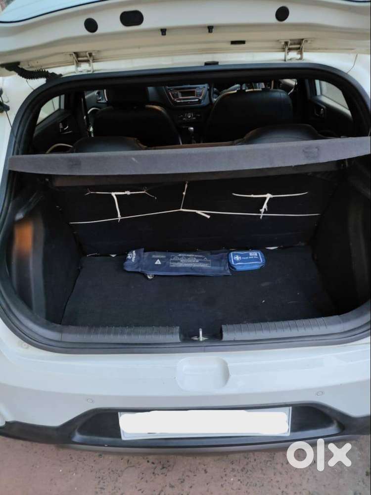 Hyundai I20 Active 2017 Petrol Well Maintained