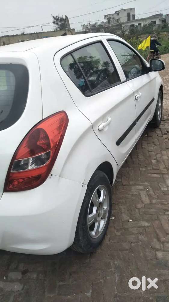 White Colour Good Condition