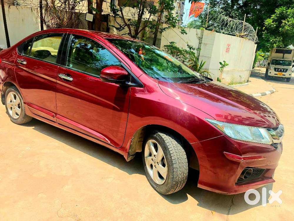 Honda City 2016 V Ivtec  Low Driven  Single Owner  Excellent Condit