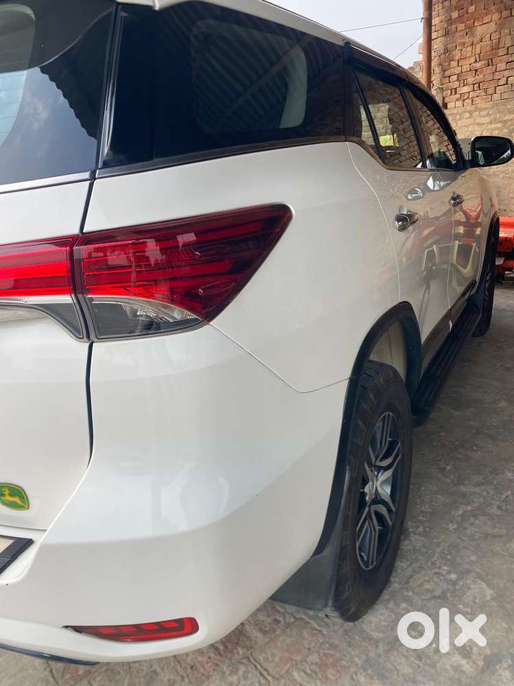 Toyota Fortuner 3.0 4x2 Automatic, 2018, Diesel