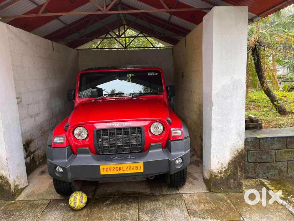 Mahindra Petrol Automatic 2025 Car