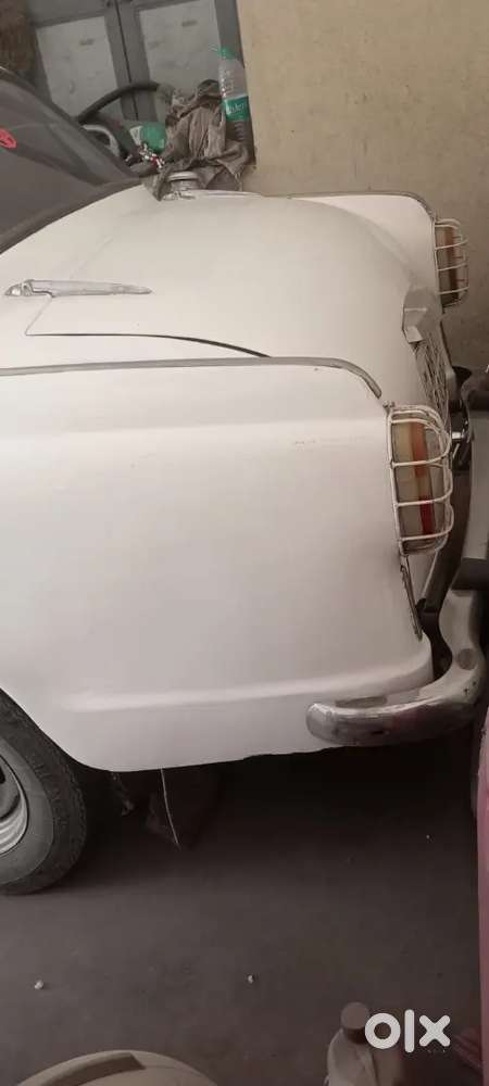 Ambassador Ambassador 1998 Diesel 50000 Km Driven