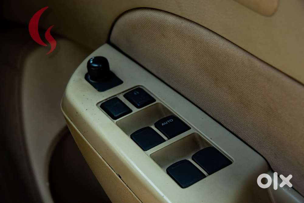Maruti Suzuki Dzire 1.2 Vxi, 2012, Petrol