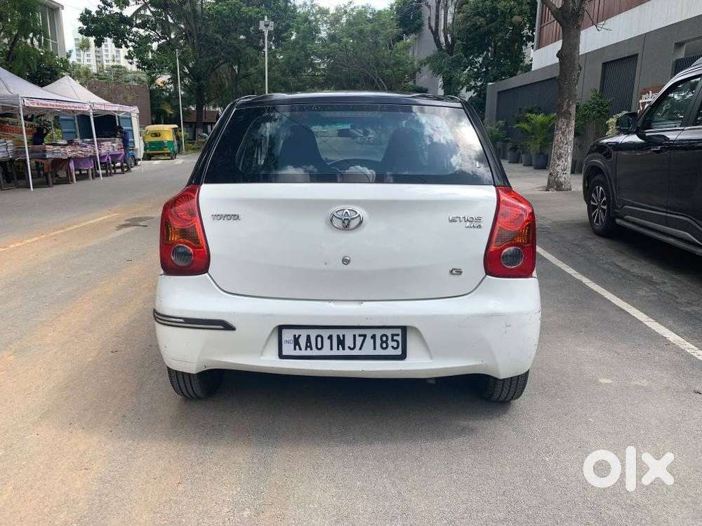 Toyota Etios Liva G, 2011, Petrol
