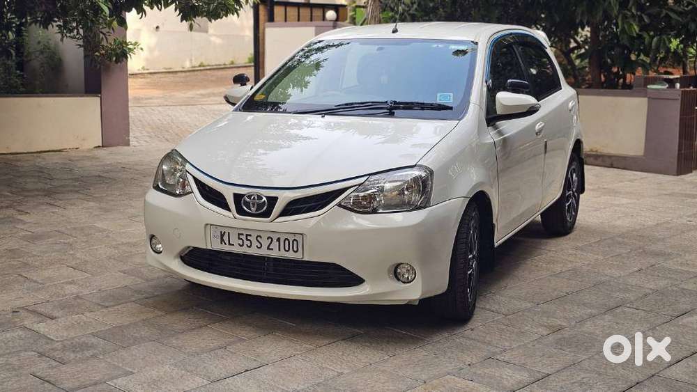Toyota Etios Liva V, 2015, Petrol