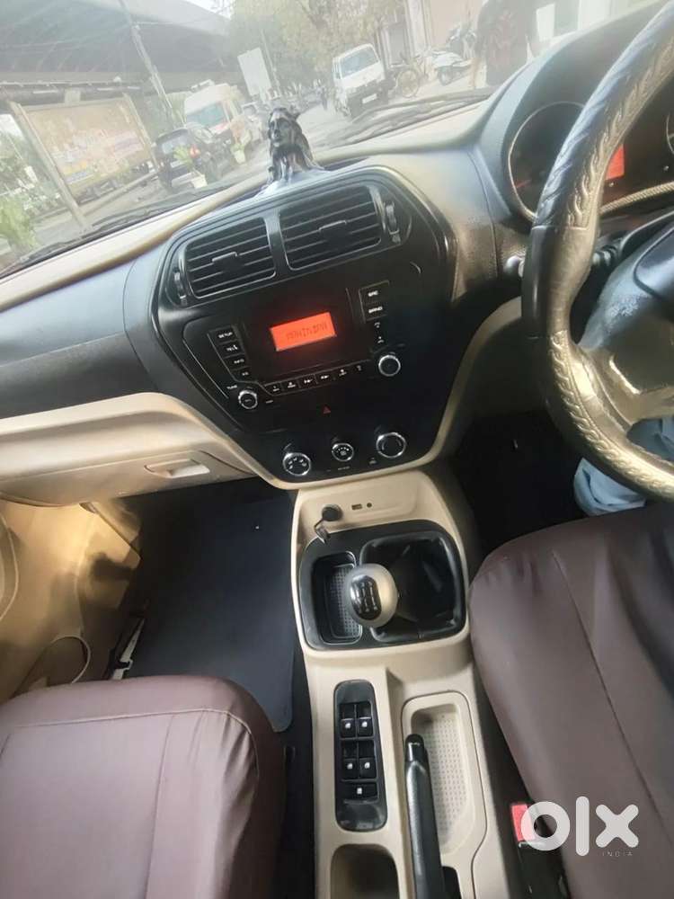 Mahindra Tuv 300 T6 Plus, 2016, Diesel