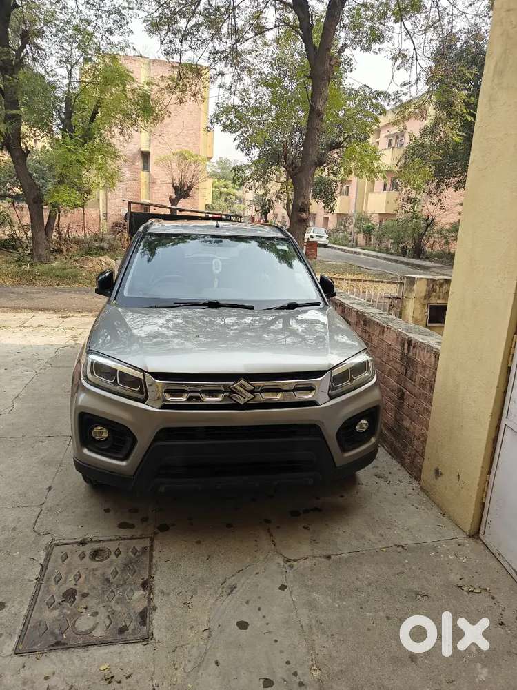 Maruti Suzuki Brezza 2021 Petrol 79500 Km Drive, Well Maintained.