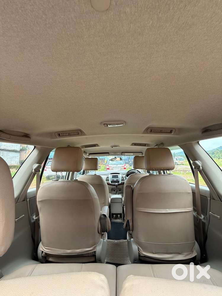 Toyota Innova Diesel 2012