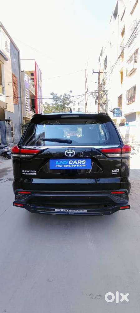 Toyota Innova Hycross 2.0 Vx (o) Hybrid 7 Str, 2025, Cng & Hybrids