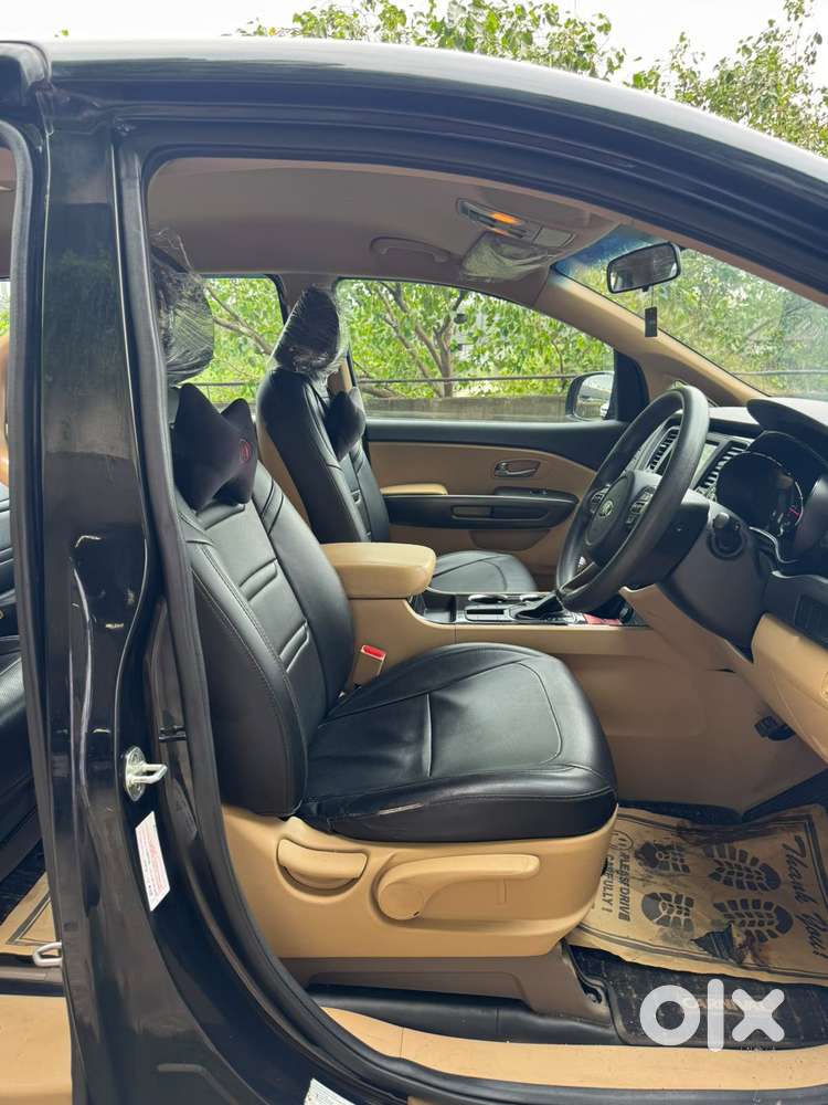 Kia Carnival Premium, 2021, Diesel