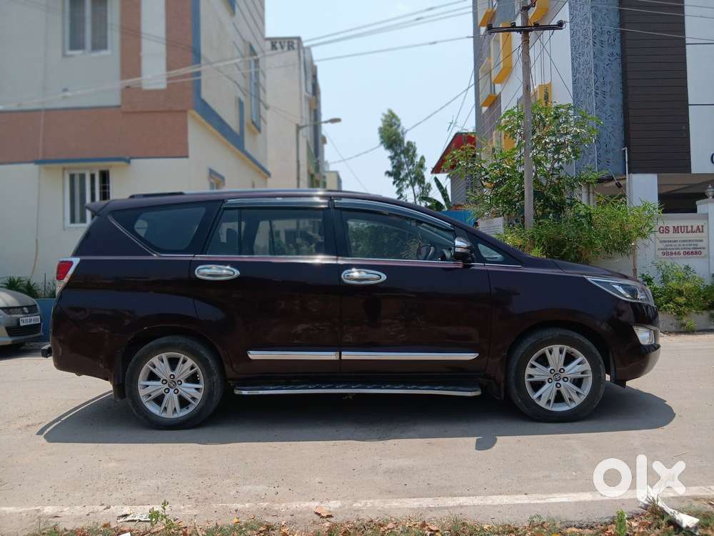 Toyota Innova Crysta 2.8z Automatic, 2016, Diesel