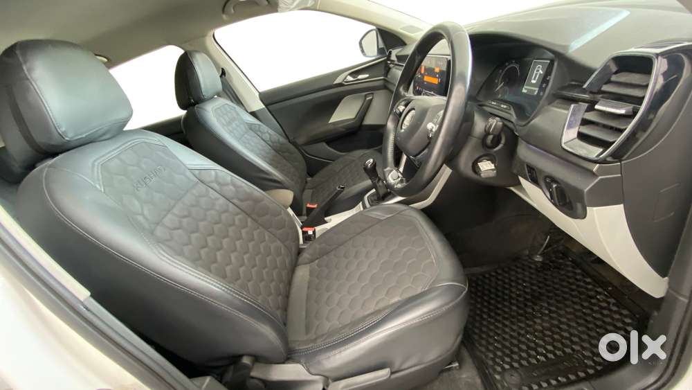 Skoda Kushaq 1.0 Tsi Ambition, 2022, Petrol