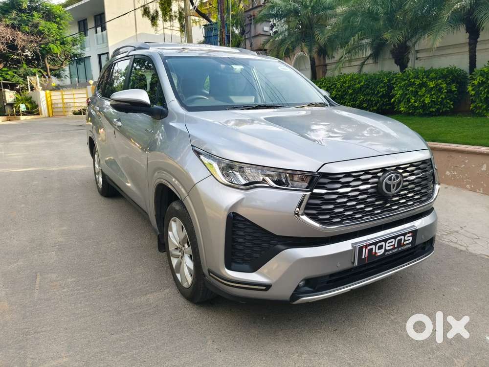Toyota Innova Hycross 2.0 Vx Hybrid 7 Str, 2023, Petrol