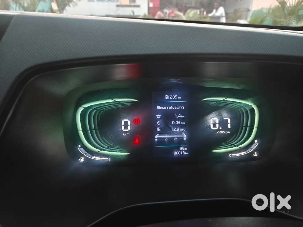 Good Condition Best Car Showroom Track Service