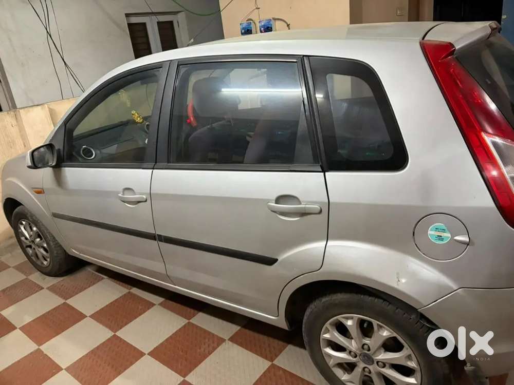 Ford Figo 2013 Diesel 70000 Km Driven