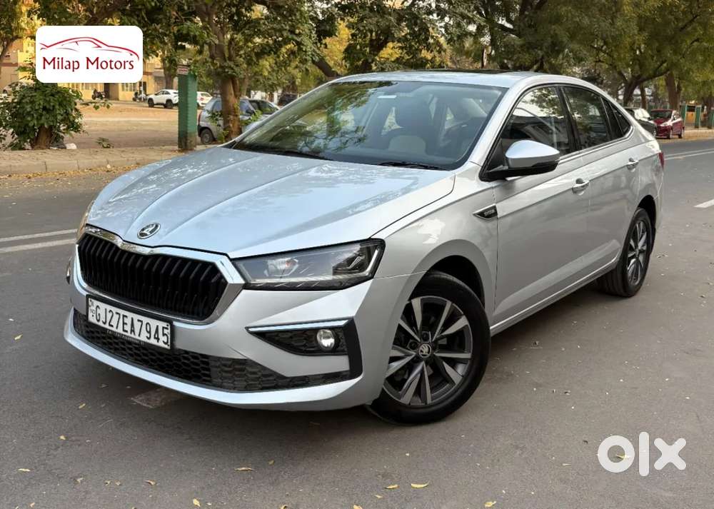 Skoda Slavia Style 1.0l Tsi At, 2022, Petrol