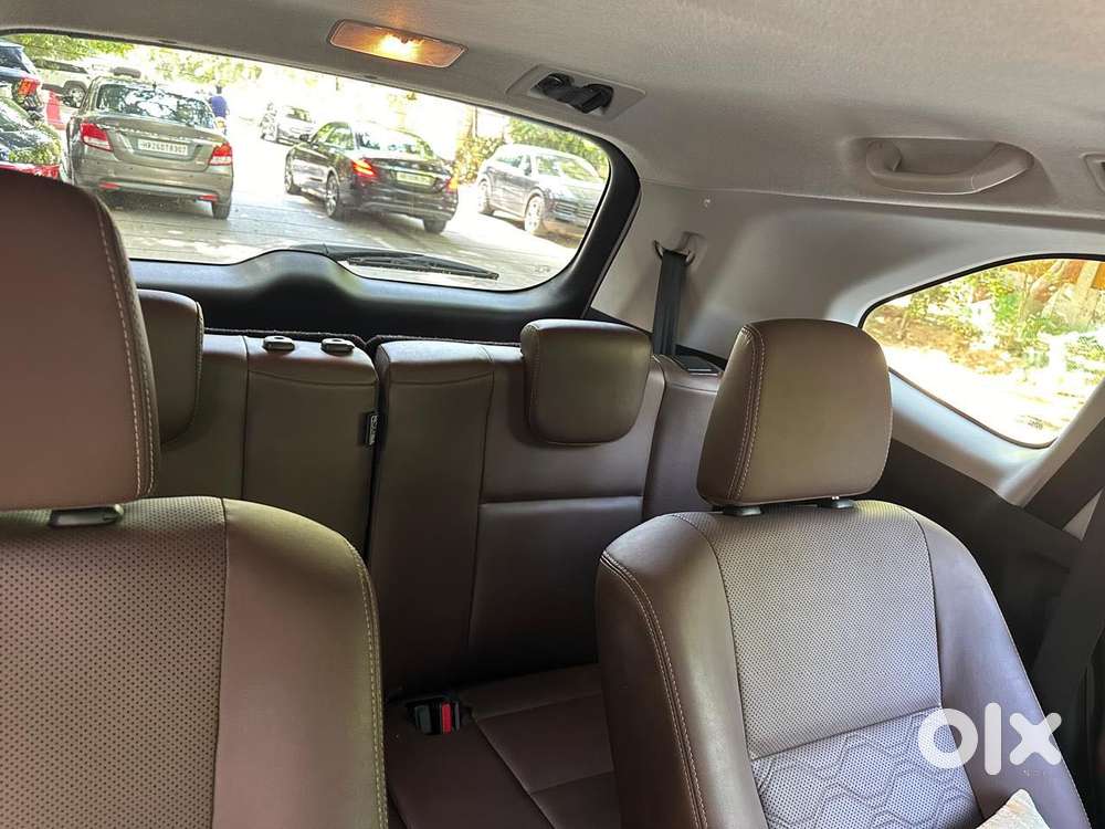 Toyota Innova Hycross 2.0 Zx Hybrid 7 Str, 2023, Petrol