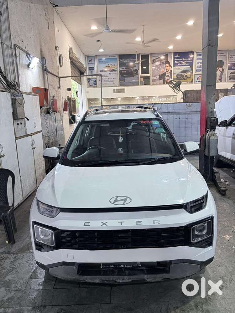And Projector Headlights And Sunroof And Adjustable Staring Wheel  And