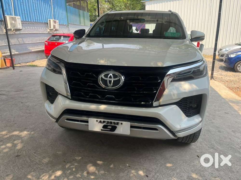 Toyota Fortuner 2022 Diesel Well Maintained