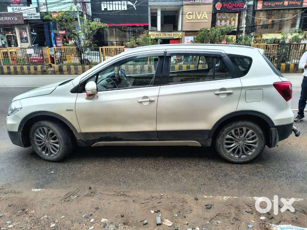 Perfect Condition Maruti Suzuki S-cross - Brand New Tyres & Full Compa