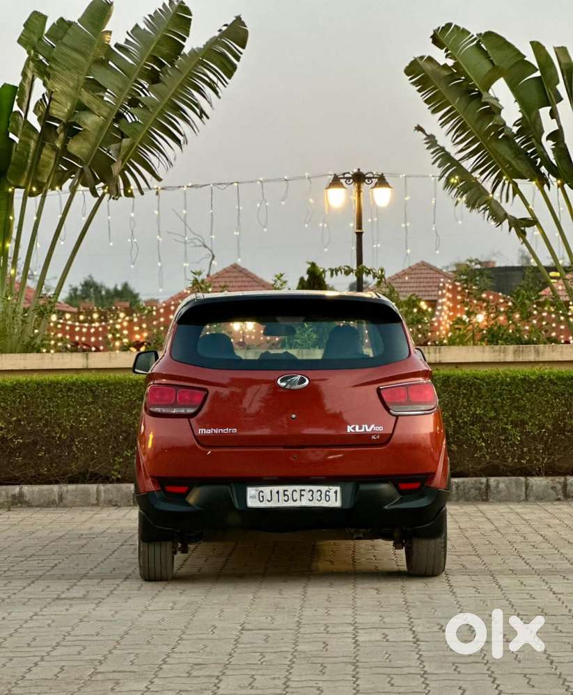 Mahindra Kuv 100