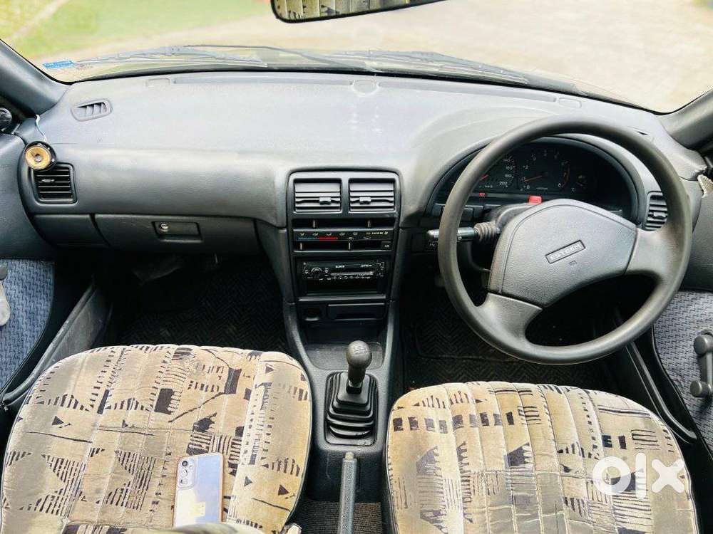 Maruti Suzuki Esteem Lx, 1999, Petrol