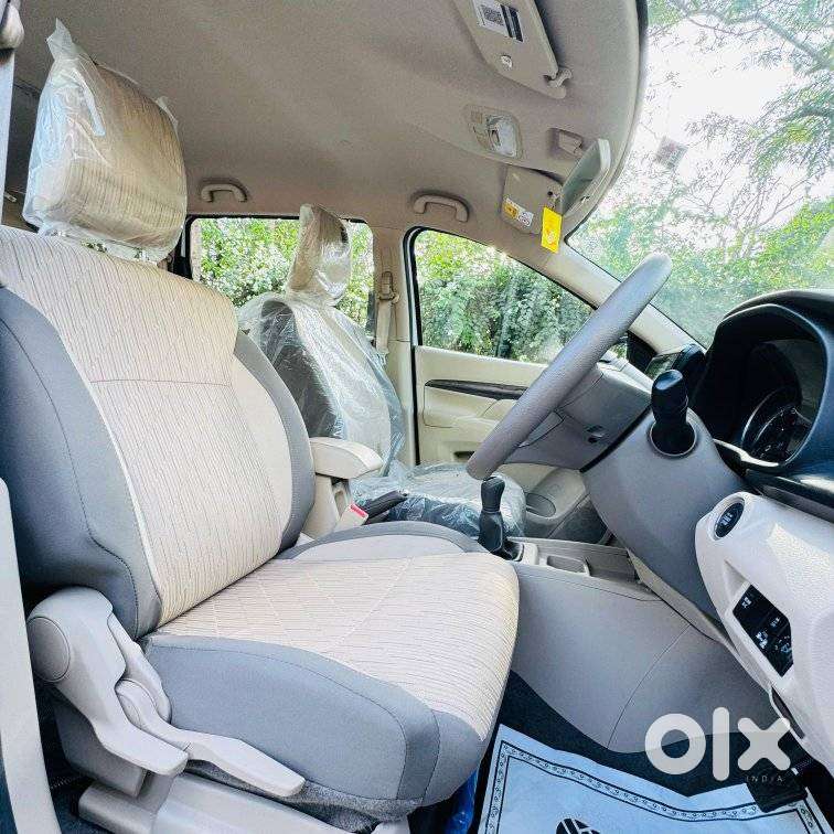 Maruti Suzuki Ertiga Zxi Shvs, 2025, Petrol
