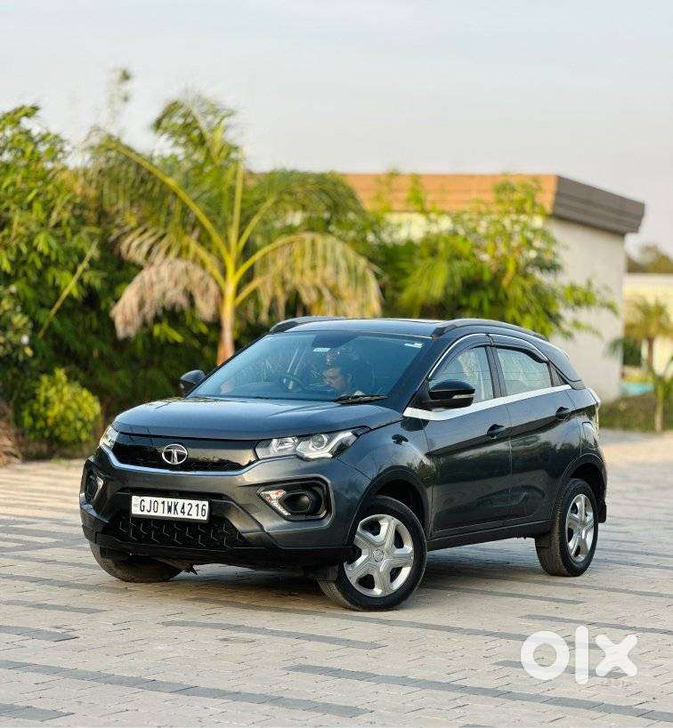 Tata Nexon 1.5 Revotorq Xm (s), 2023, Diesel