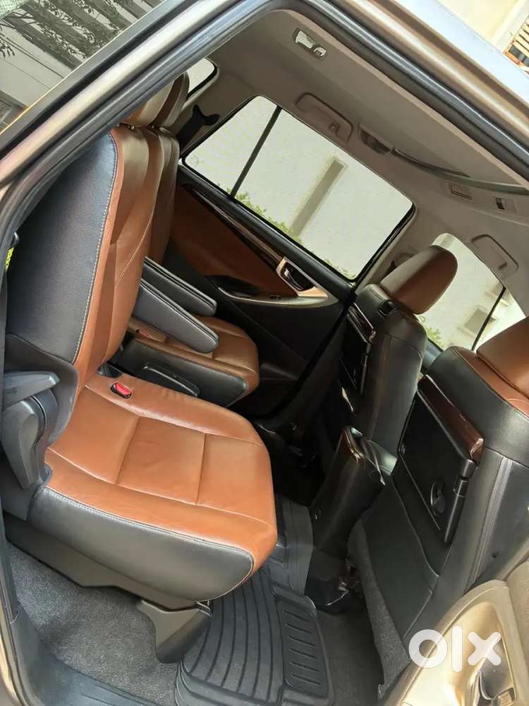Innova Crysta 2.8 Z Desiel Automatic Complete