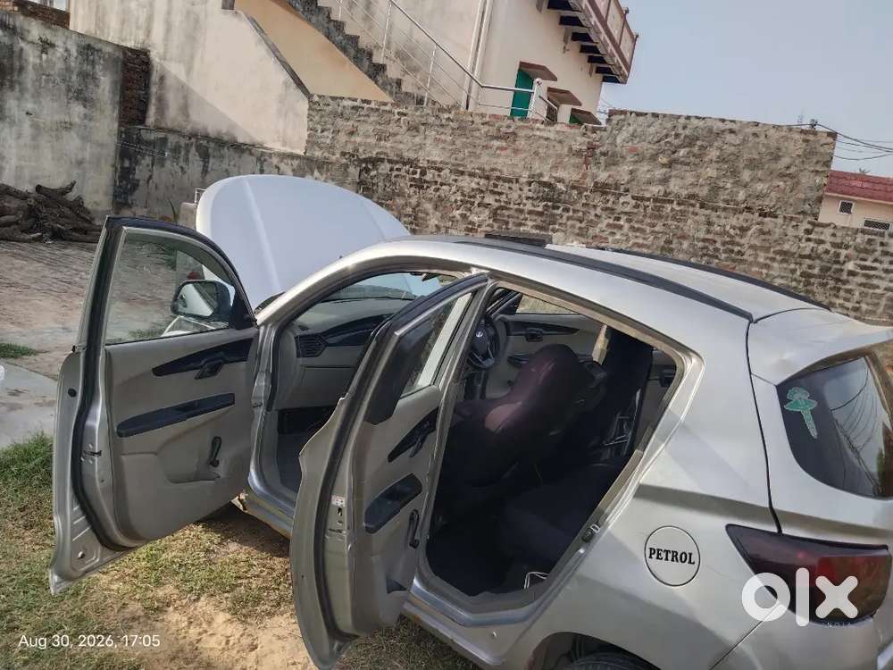 Cng Mahindra Kuv100 2017 K6 Plus