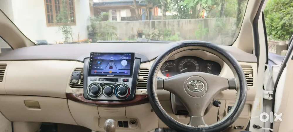 Toyota Innova 2010 Diesel Well Maintained