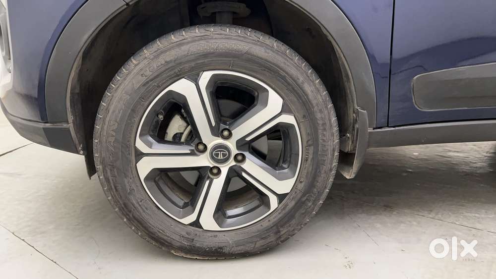 Tata Nexon Xz Plus Luxs, 2023, Petrol