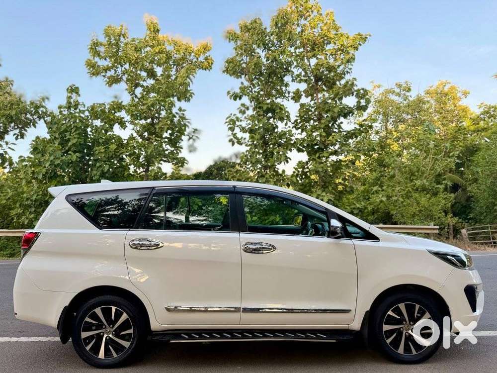 Toyota Innova Crysta 2.4 Z 7 Str, 2022, Diesel