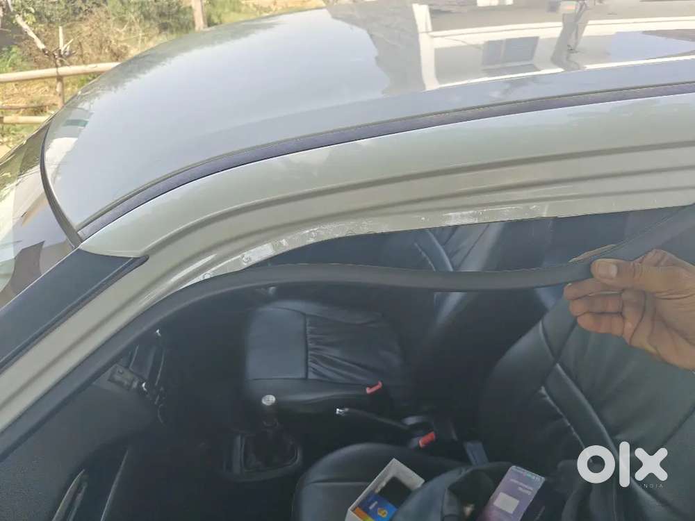 Maruti Suzuki Swift 2015 Petrol 27000 Km Driven