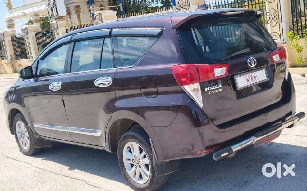 Toyota Innova Crysta 2.4 Vx Mt 8s, 2017, Diesel