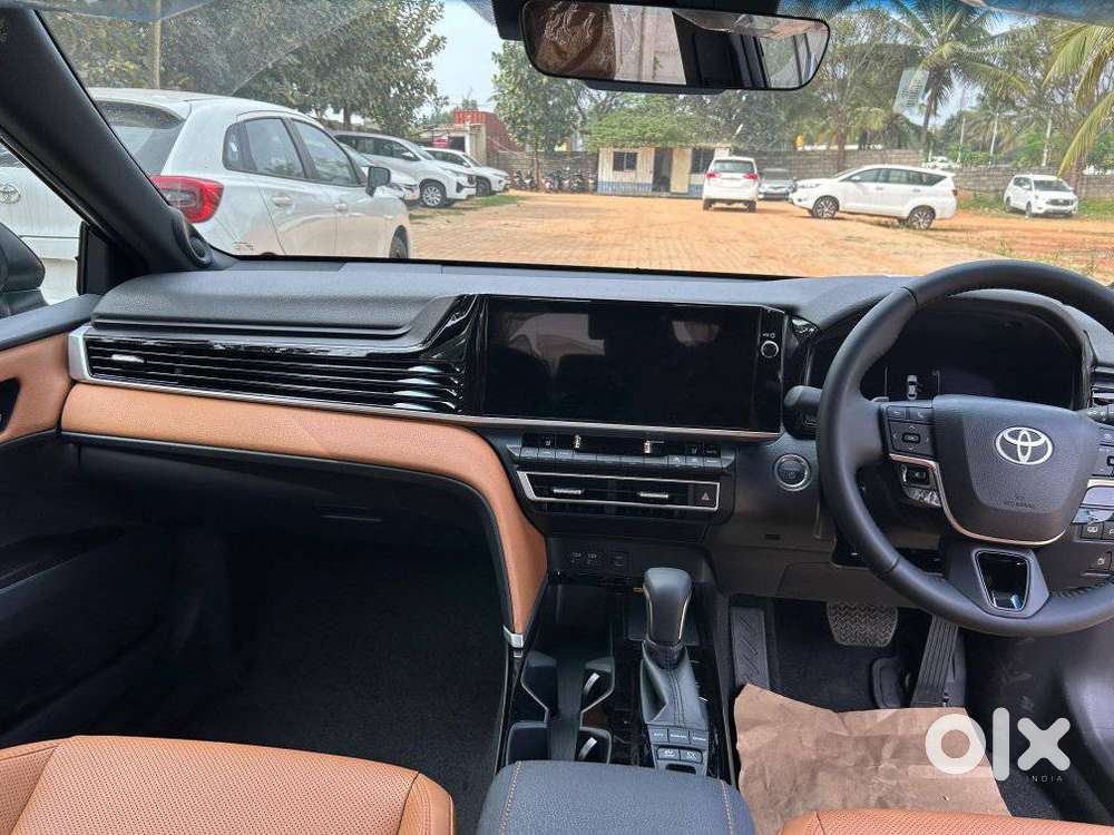 Toyota Camry 2.5 Hybrid, 2026, Petrol