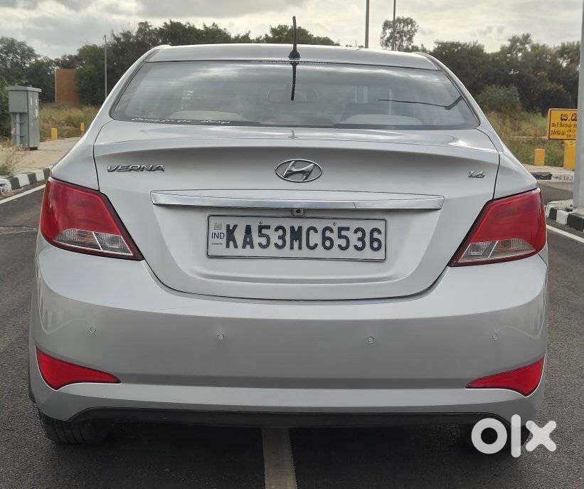 Hyundai Verna Fluidic 1.6 Vtvt Sx Opt, 2015, Petrol