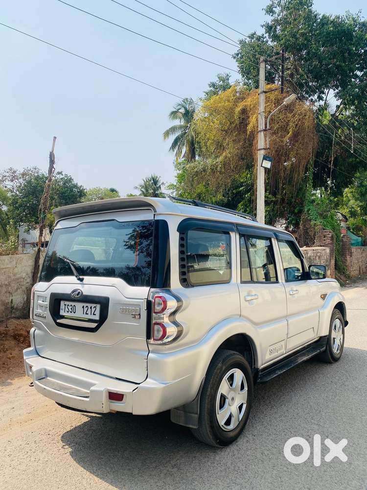 Mahindra Scorpio S6 Plus, 2016, Diesel