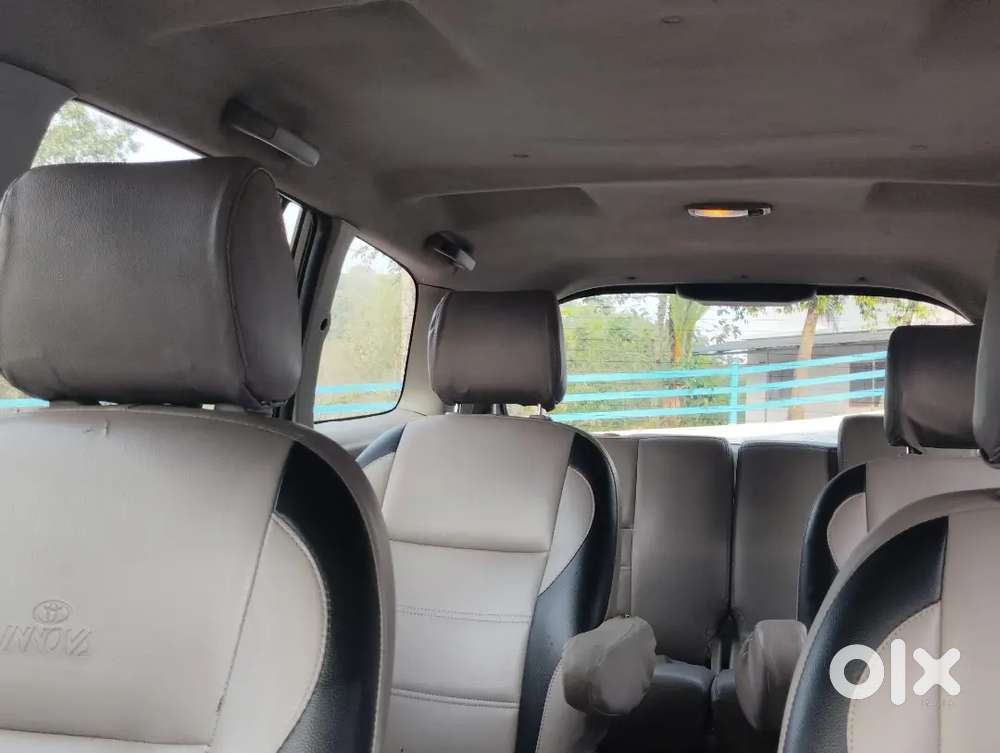 Toyota Innova 2014