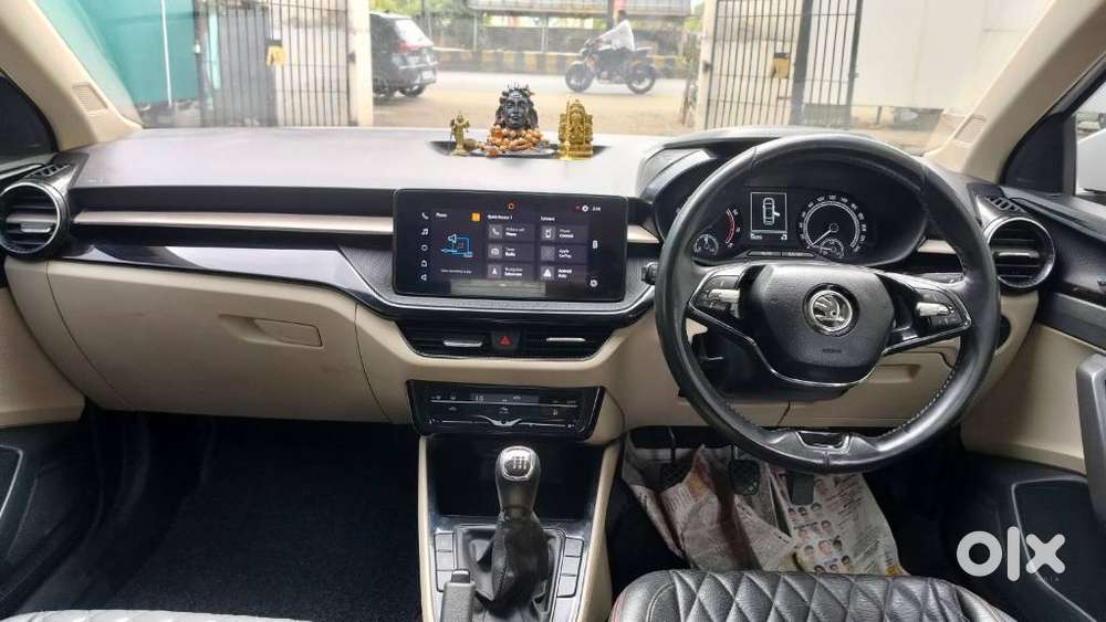 Skoda Slavia 1.0 Ambition Tsi, 2022, Petrol