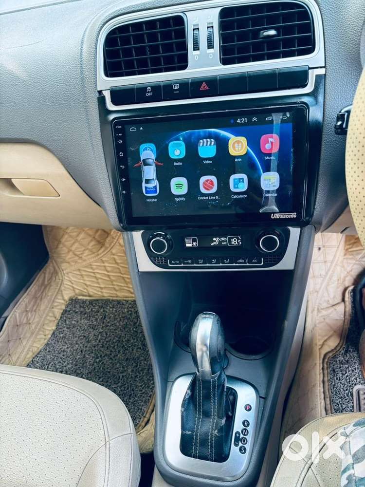 Doctor Female Auto Car