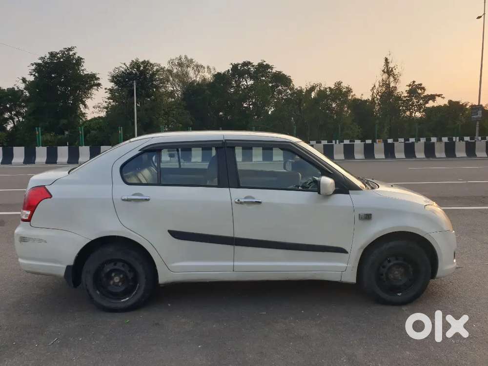 Maruti Suzuki Dzire 1.2 Lxi 2011