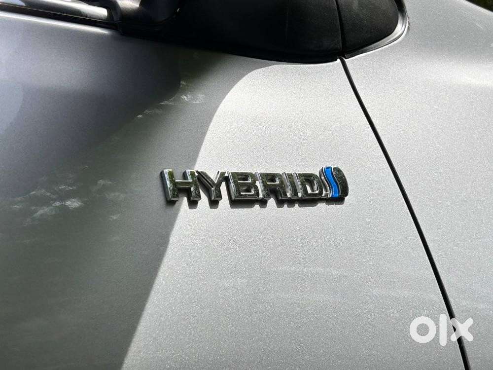 Toyota Innova Hycross 2.0 Zx (o) Hybrid 7 Str, 2024, Petrol