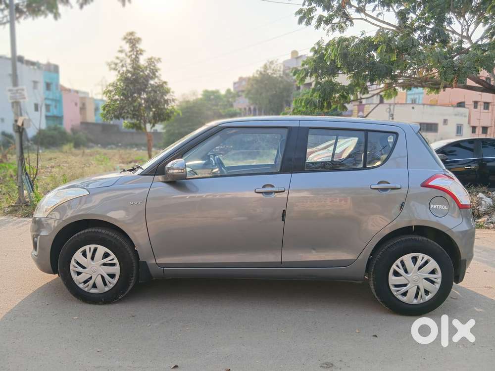 Maruti Suzuki Swift Vxi 1.2 Abs Bs-iv, 2017, Petrol