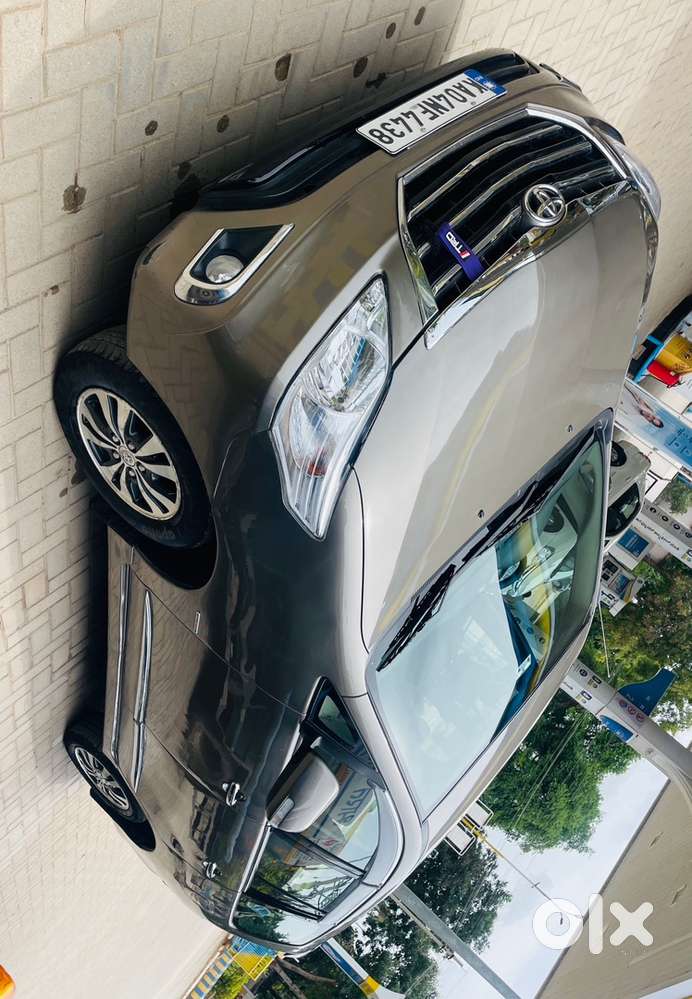 Toyota Innova Diesel 2015