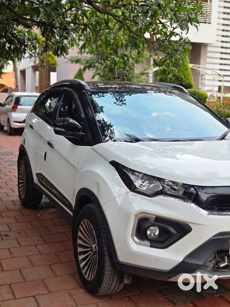 Tata Nexon 1.2 Revotron Xza Plus (o) Amt, 2022, Diesel
