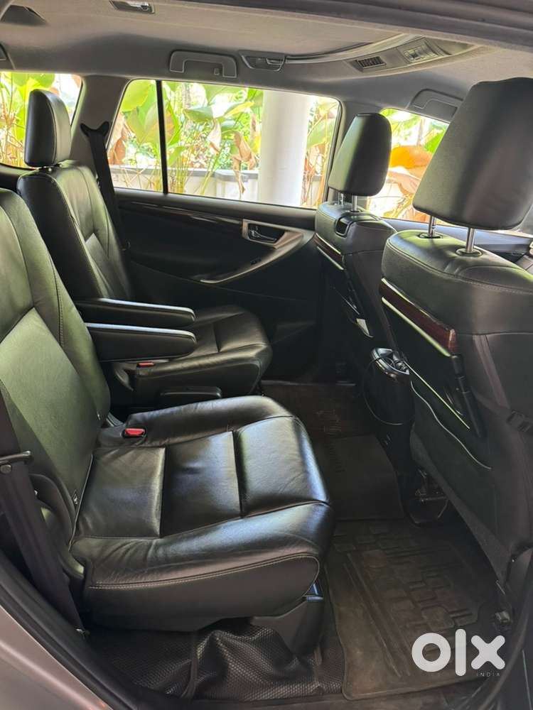 2016 Toyota Innova Crysta Z Option.