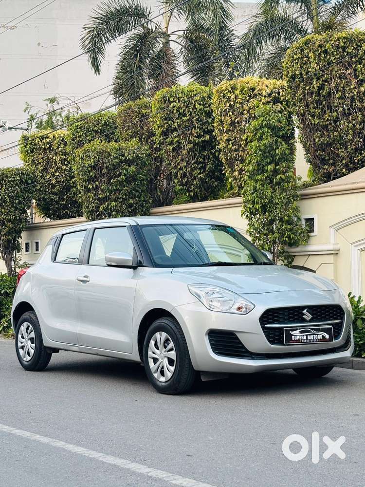 Maruti Suzuki Swift Vxi + Manual, 2023, Petrol
